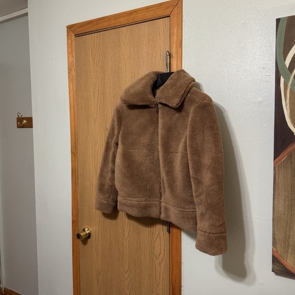 Banana Republic Factory Jackets & Blazers - Banana Republic Factory Small Brown Long Sleeve Full-Zip Teddy Jacket - EUC